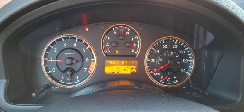 2013 Nissan Armada Platinum