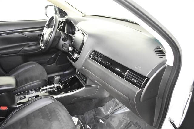 2020 Mitsubishi Outlander SE