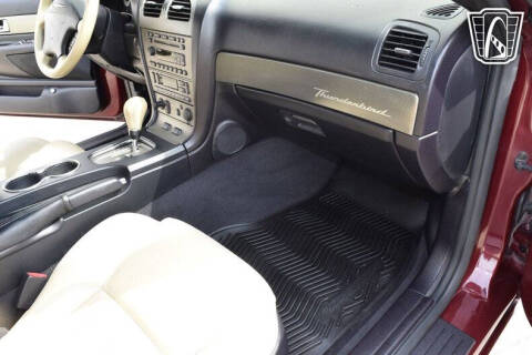 2004 Ford Thunderbird Deluxe