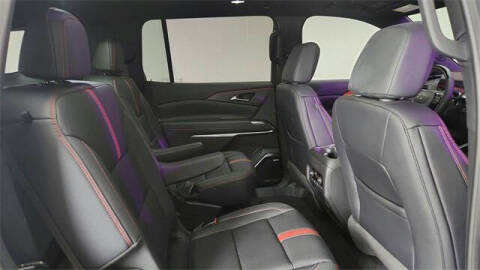 2025 Chevrolet Traverse RS