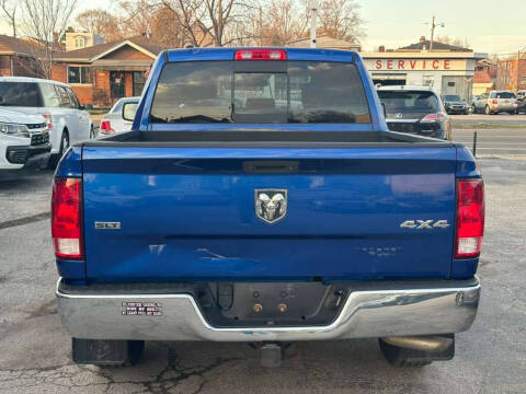 2017 RAM 1500 SLT
