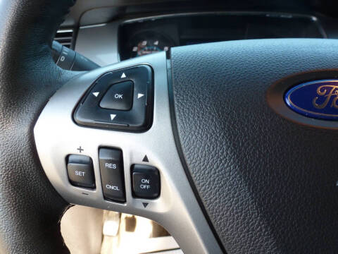 2017 Ford Taurus SEL