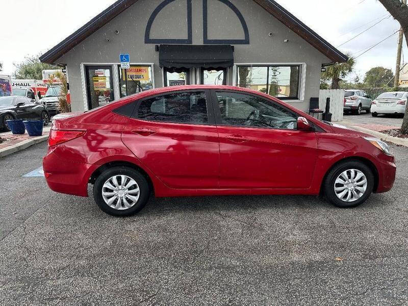 2016 Hyundai Accent SE