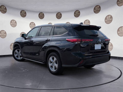 2020 Toyota Highlander LE