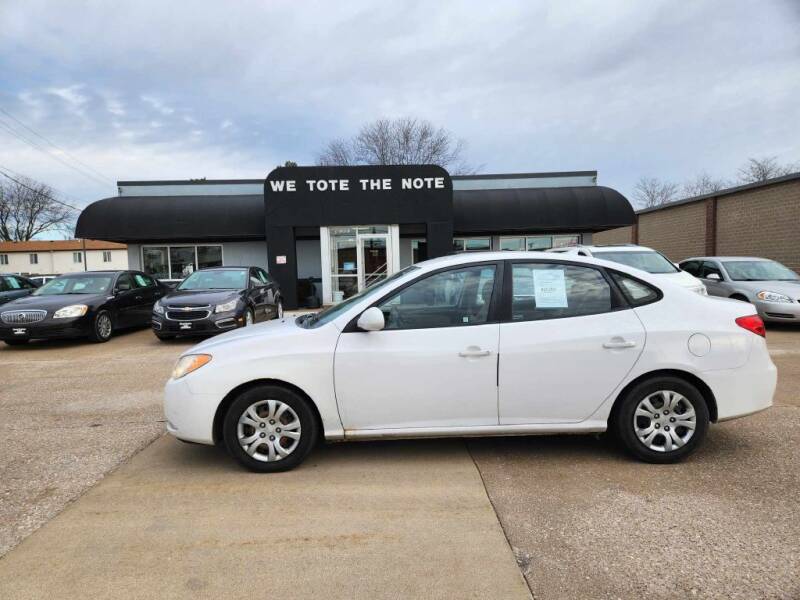 2010 Hyundai Elantra for sale at First Choice Auto Sales in Moline IL