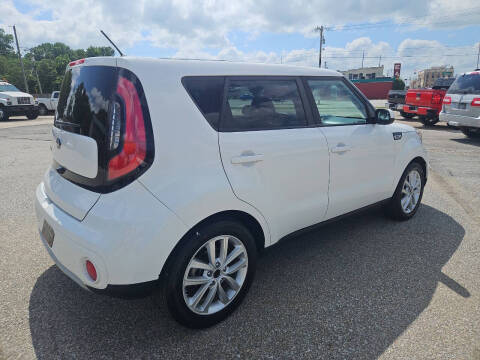 2019 Kia Soul +