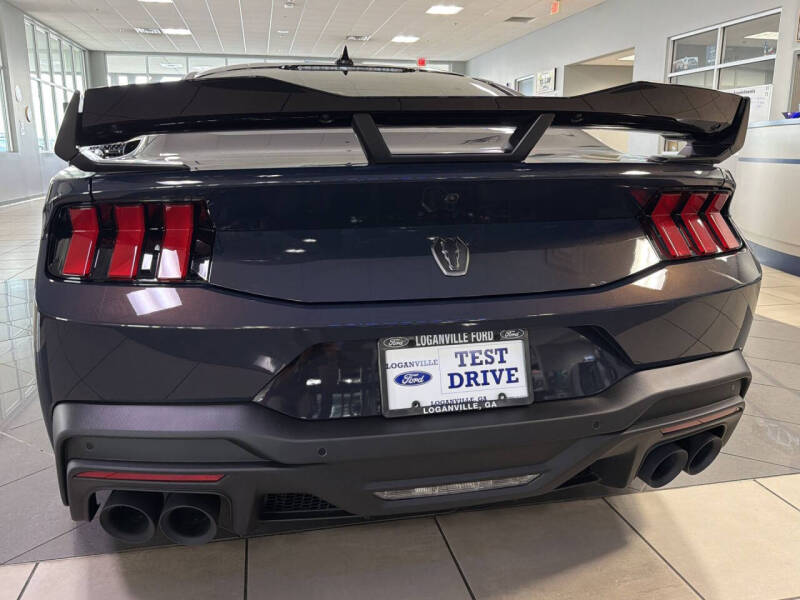 2025 Ford Mustang Dark Horse