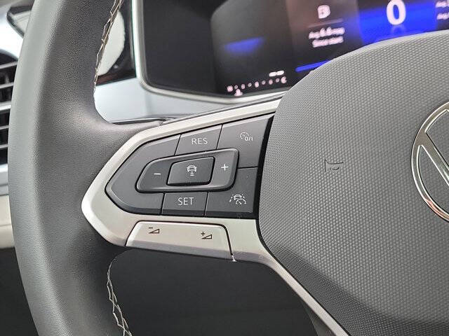 2025 Volkswagen Taos SE