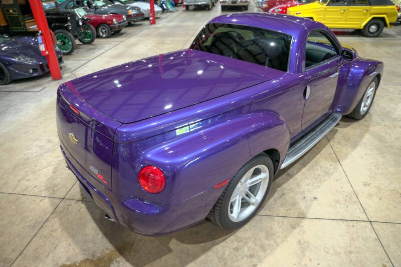 2004 Chevrolet SSR LS