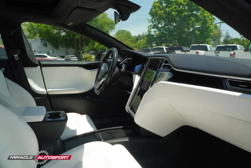 2017 Tesla Model S