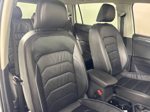 2018 Volkswagen Tiguan 2.0T SEL Premium 4Motion