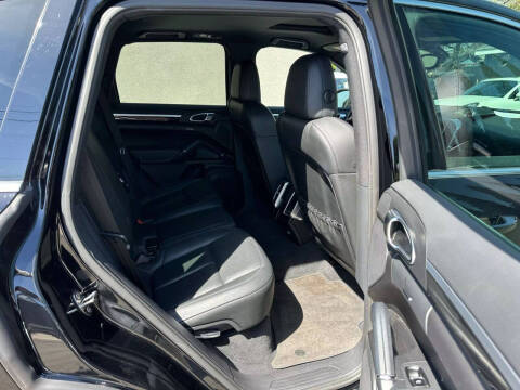 2012 Porsche Cayenne Tiptronic