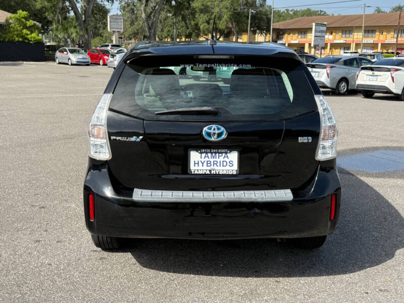 2012 Toyota Prius v Five