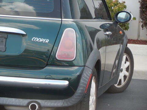 2004 MINI Cooper