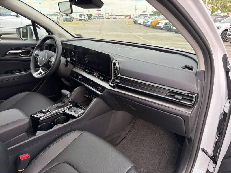 2025 Kia Sportage EX