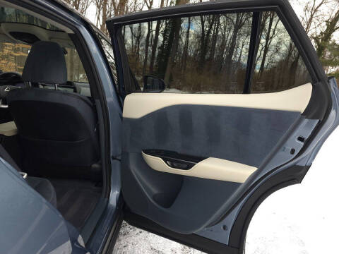 2023 Lexus RZ 450e Luxury