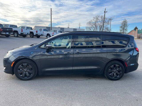 2020 Chrysler Pacifica Hybrid Touring L