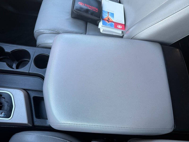 2013 Toyota Sequoia Platinum