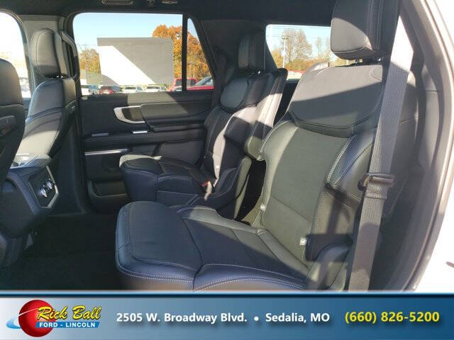 2025 Ford Expedition Platinum