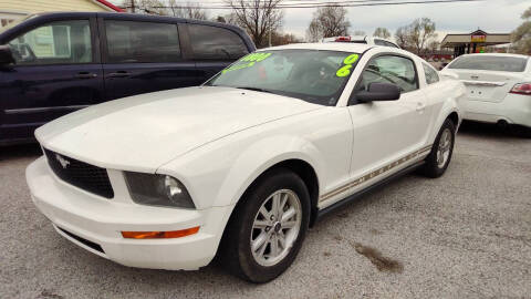 2006 Ford Mustang V6 Standard