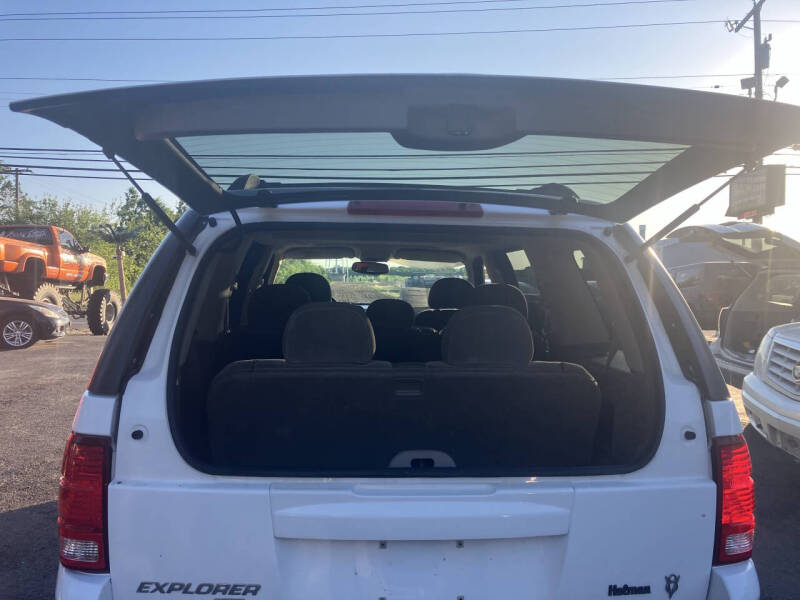 2003 Ford Explorer XLT