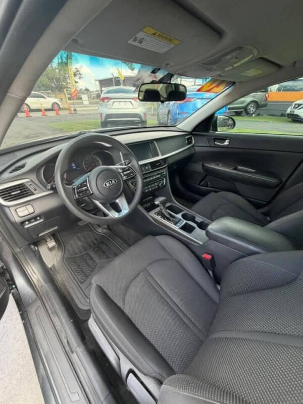 2020 Kia Optima LX