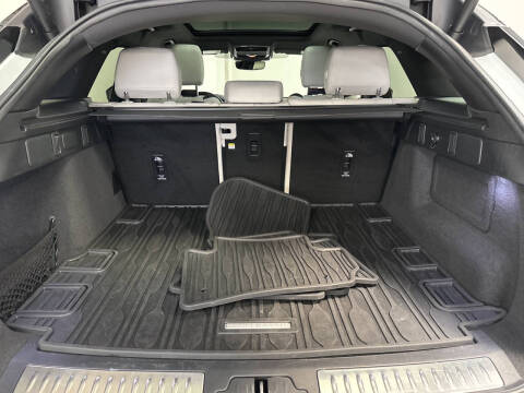 2021 Land Rover Range Rover Velar P250 R-Dynamic S