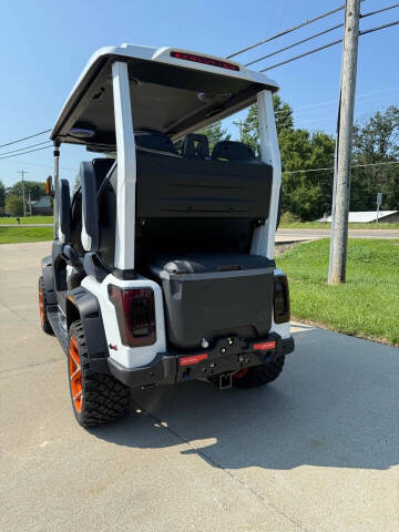 2025 Evolution D-MAX