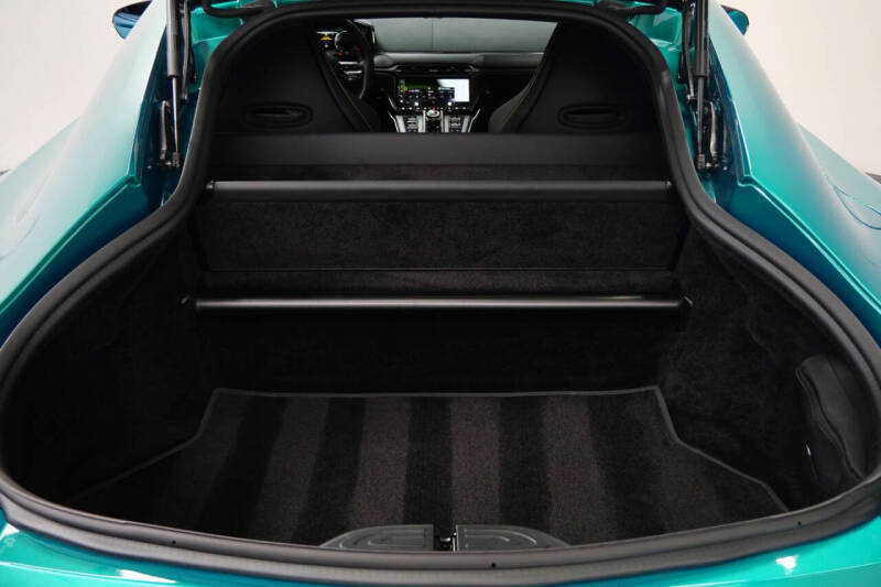 2025 Aston Martin Vantage