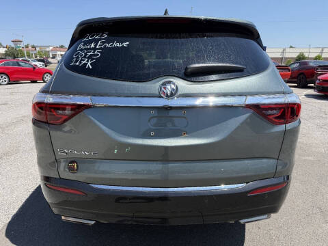 2023 Buick Enclave Essence