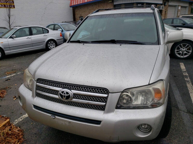 2006 Toyota Highlander Hybrid for sale at Jimmys Auto INC in Washington DC