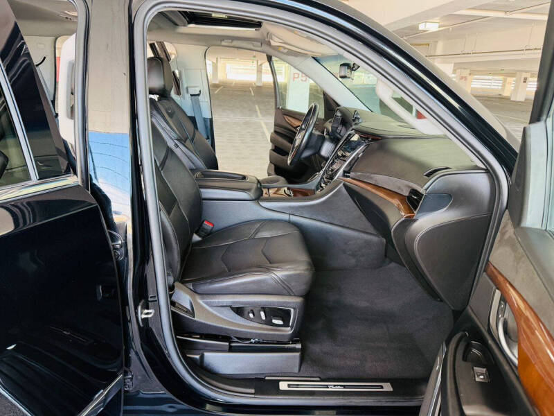 2019 Cadillac Escalade Luxury