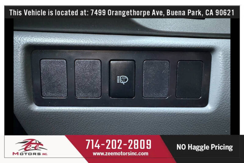 2016 Toyota Sequoia SR5