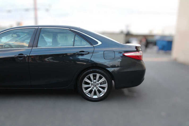 2016 Toyota Camry Hybrid