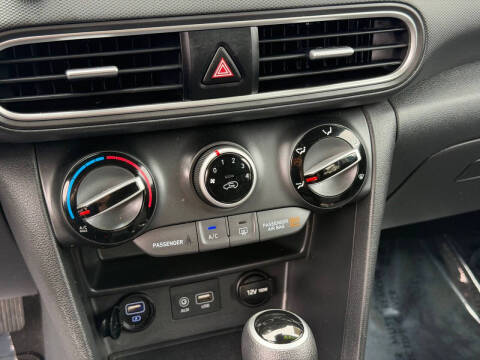 2020 Hyundai Kona SE