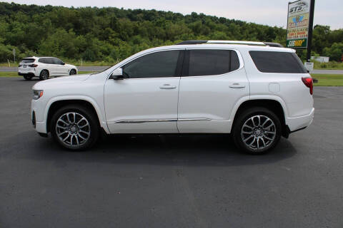 2023 GMC Acadia Denali