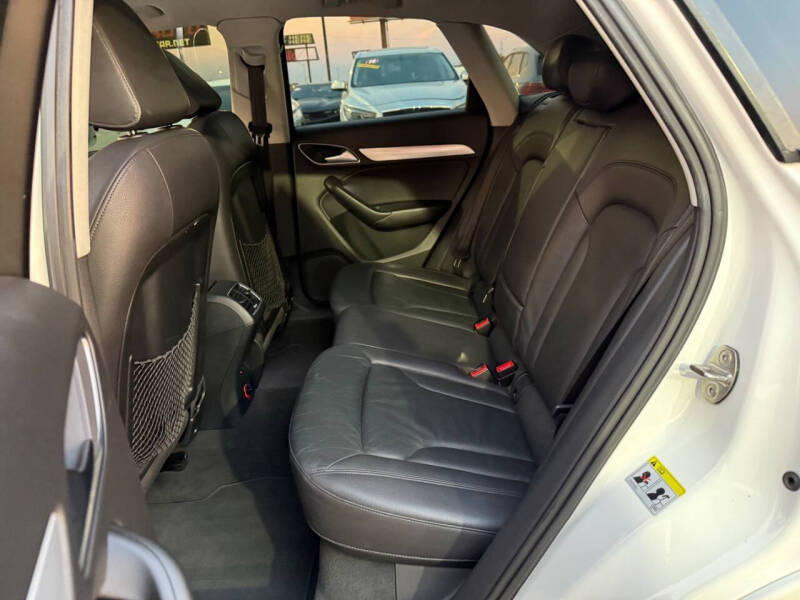 2015 Audi Q3 2.0T quattro Premium Plus