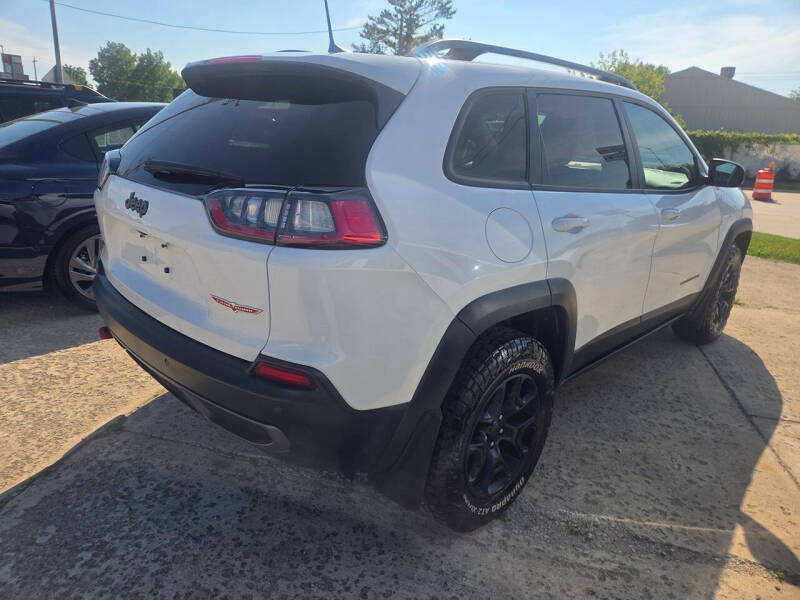 2020 Jeep Cherokee Trailhawk