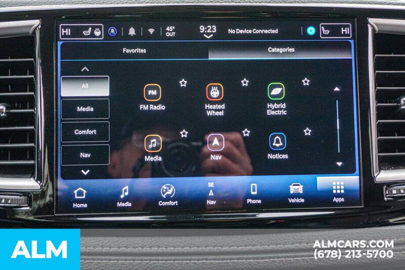 2024 Chrysler Pacifica Plug-In Hybrid Select