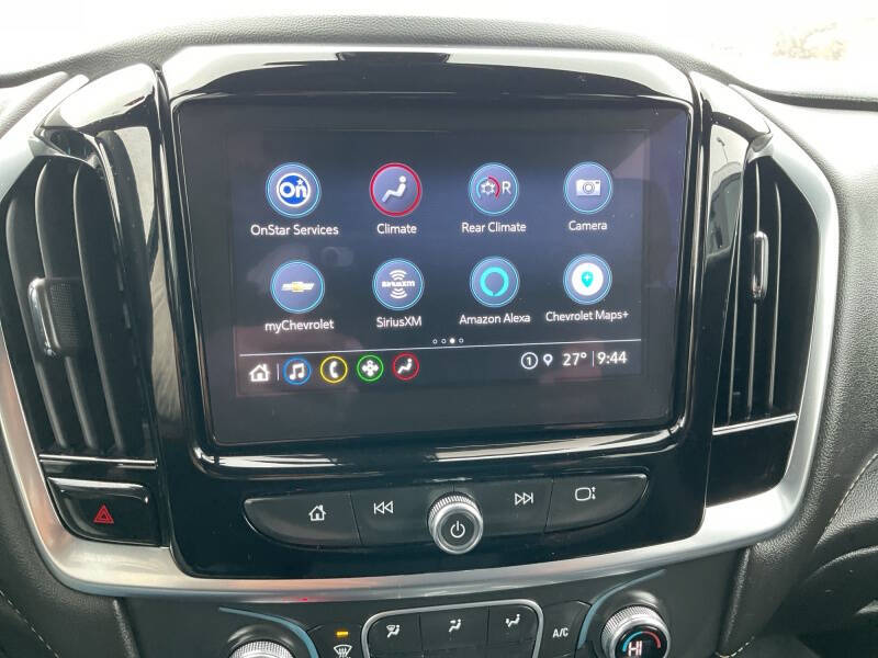 2022 Chevrolet Traverse LT Leather