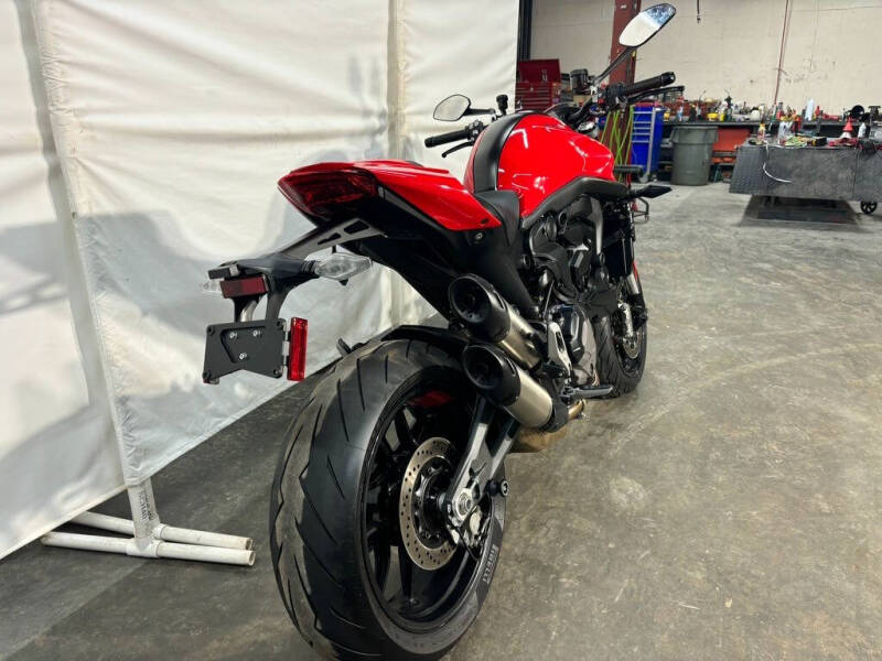 2023 Ducati Monster Plus