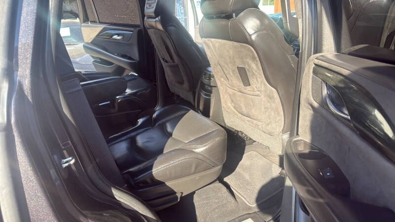 2016 Cadillac Escalade Platinum