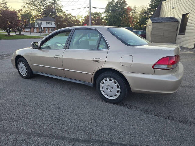 2002 Honda Accord for sale at QUEENSGATE AUTO SALES in York, PA