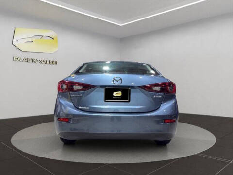 2015 Mazda MAZDA3 i SV