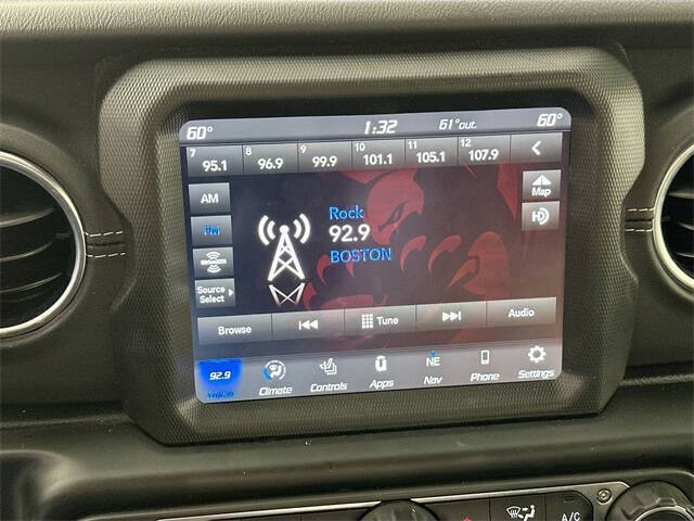 2022 Jeep Gladiator Overland