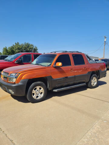 2005 Chevrolet Avalanche for sale at ADVANTAGE AUTO SALES in Enid OK