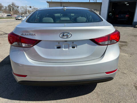 2015 Hyundai Elantra SE