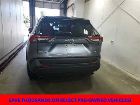 2025 Toyota RAV4 LE