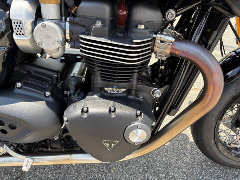 2024 Triumph Thruxton