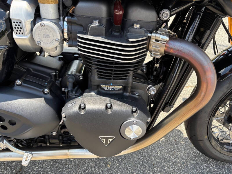 2024 Triumph Thruxton